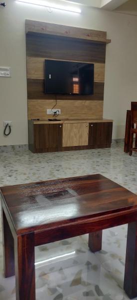 Castle Hebbal Service Apartments